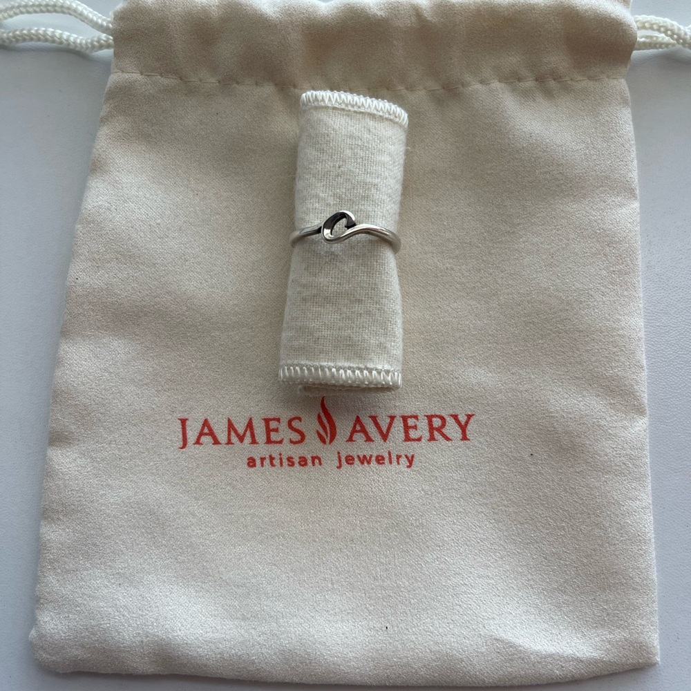 “C” Script Ring